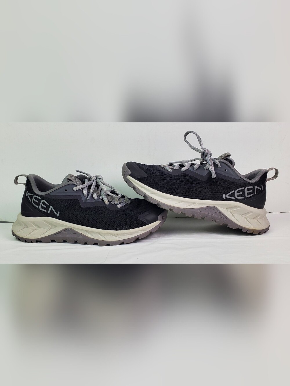 KEEN Womens Versacore Speed Hiking Trail Running Sneakers Gorpcore- Size 7 - GUC